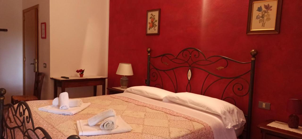 Agriturismo Le Chicche Di Mafalda มอนเตเมราโน ภายนอก รูปภาพ
